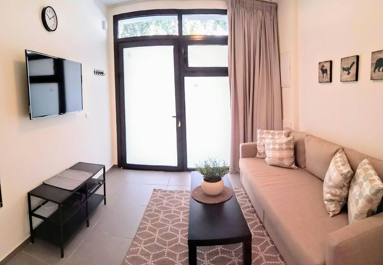 תל אביב Beautiful Studio On Jerusalem Boulevard מראה חיצוני תמונה