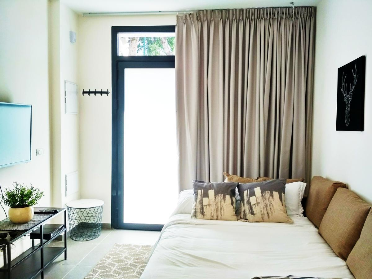 תל אביב Beautiful Studio On Jerusalem Boulevard מראה חיצוני תמונה